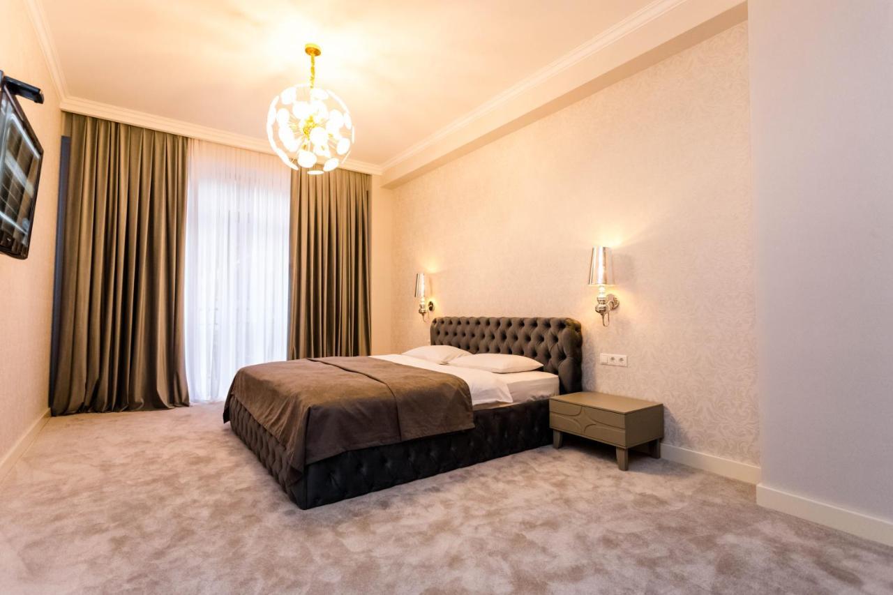 Rustaveli Residence I Tbilisi ภายนอก รูปภาพ