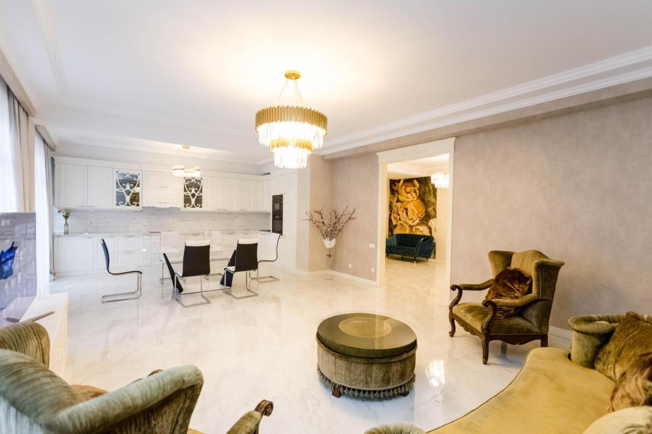 Rustaveli Residence I Tbilisi ภายนอก รูปภาพ